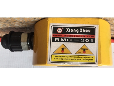 KÍCH THUỶ LỰC TAY BƠM LÙN 30 TẤN RMC301 HÀNH TRÌNH 10MM